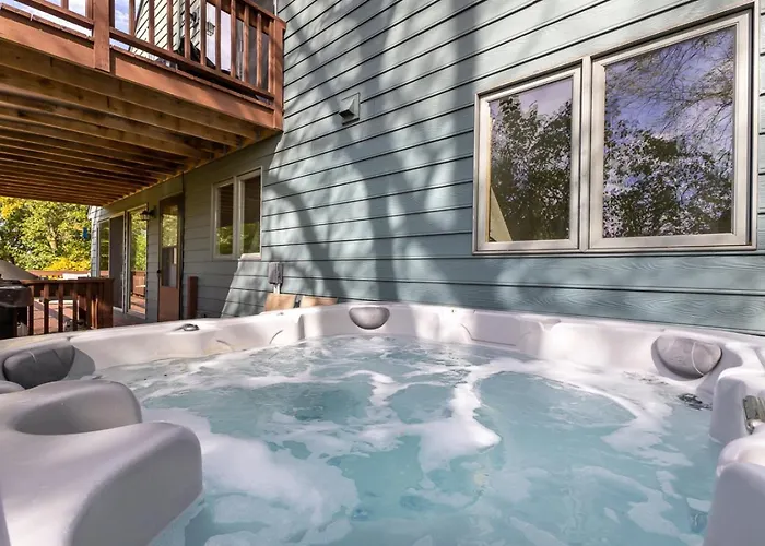 Fox Wood Path Getaway Holiday home