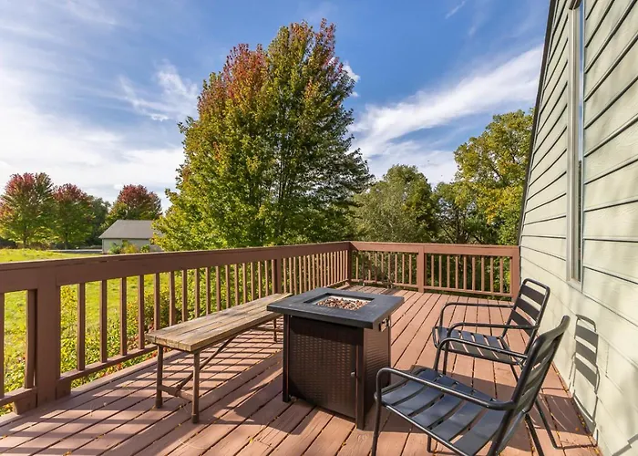Fox Wood Path Getaway Holiday home *