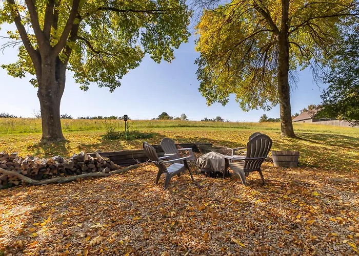 Fox Wood Path Getaway Galena