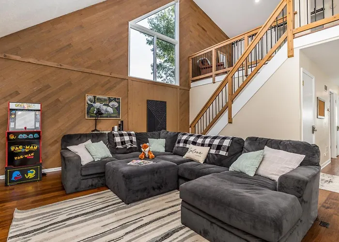 Fox Wood Path Getaway